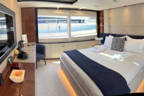 Real Yacht Image from Review