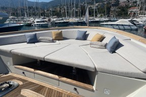 Real Yacht Image from Review