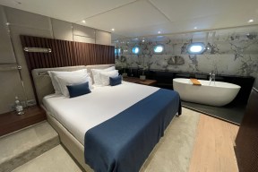 Real Yacht Image from Review