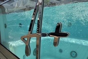 Real Yacht Image from Review