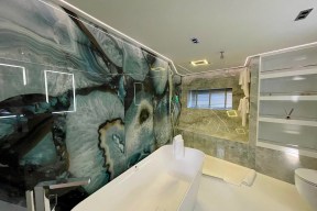 Real Yacht Image from Review