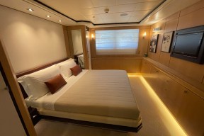 Real Yacht Image from Review