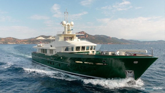 W EXPLORER