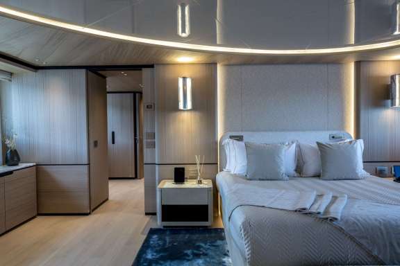 Image of UNIQUE S yacht #8