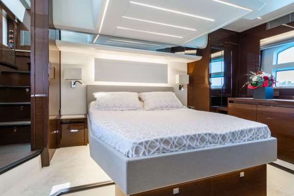 Image of Esperanza yacht #6