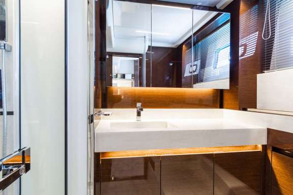 Image of Esperanza yacht #8