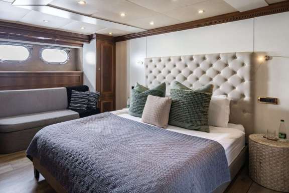 Image of IRAMA yacht #9