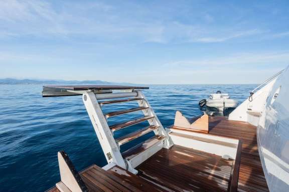 Image of BLUE EYES yacht #15