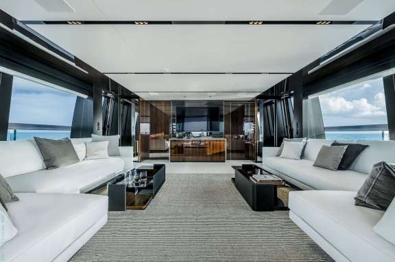 Image of Tasty Waves yacht #12