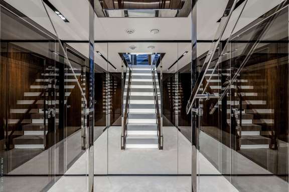 Image of Tasty Waves yacht #19