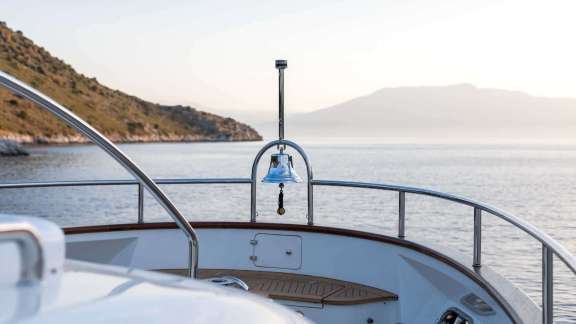 Image of REBECCA V yacht #16