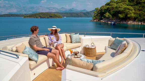 Image of MIRAGE IV yacht #10