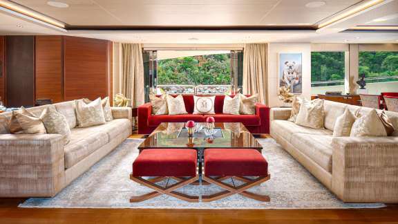 Image of MIRAGE IV yacht #16