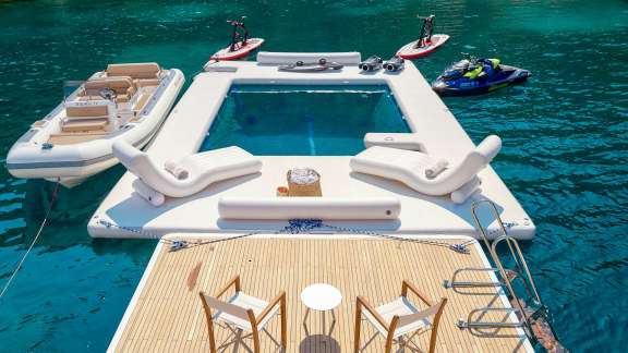 Image of MIRAGE IV yacht #7