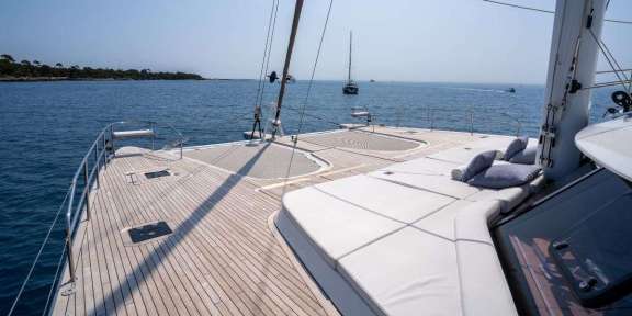 Image of SEAZEN II yacht #13