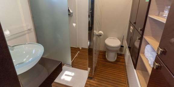 Image of SEAZEN II yacht #9