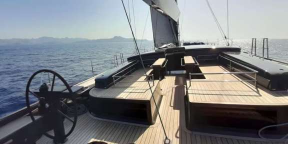 Image of YKNOT yacht #4