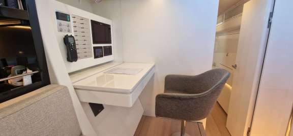 Image of YKNOT yacht #7