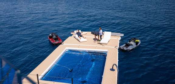 Image of SUI GENERIS yacht #16