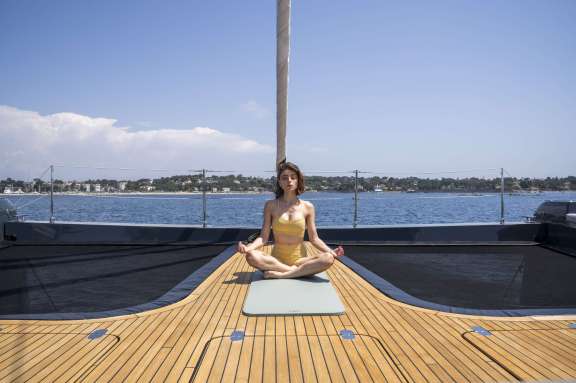 Image of HALCYON yacht #16