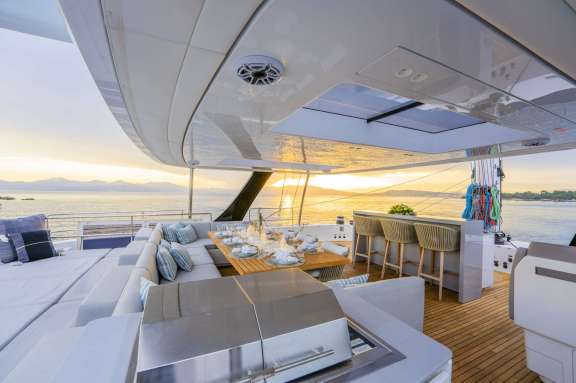 Image of HALCYON yacht #4