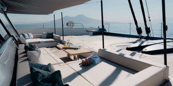 Image of MANA KAI yacht #5