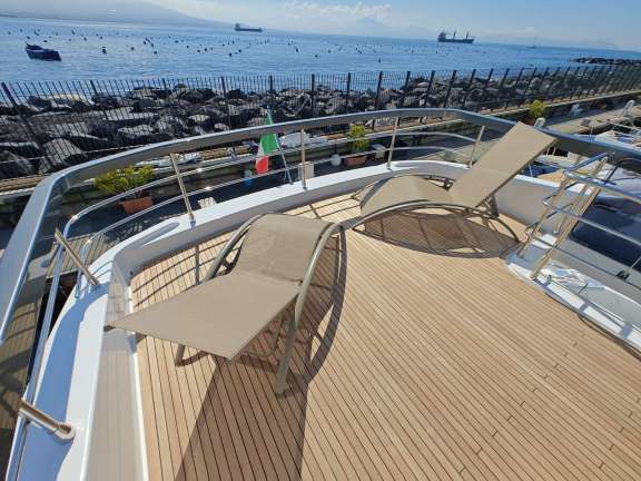 Image of ARAGREV 4 yacht #2
