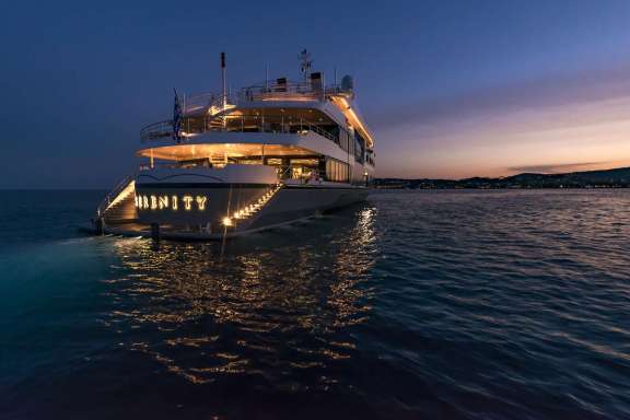 Image of SERENITY yacht #19