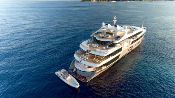 Image of SERENITY yacht #4