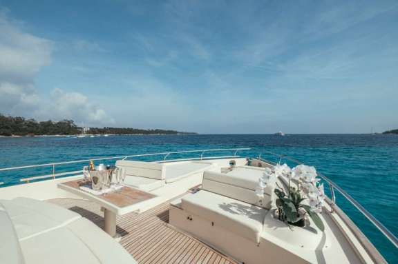 To Escape - Foredeck