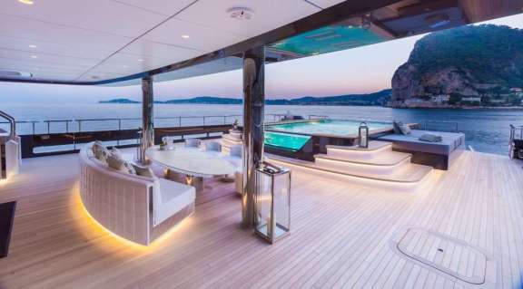 Aft deck