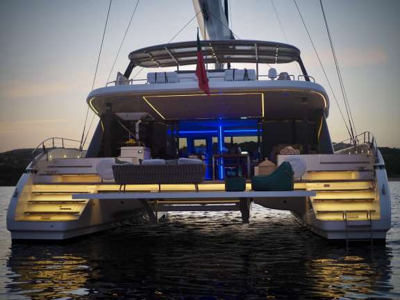 Image of FEEL THE BLUE yacht #17