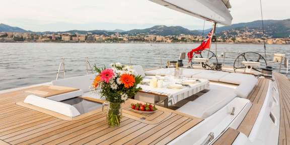 Image of ELISE WHISPER yacht #6