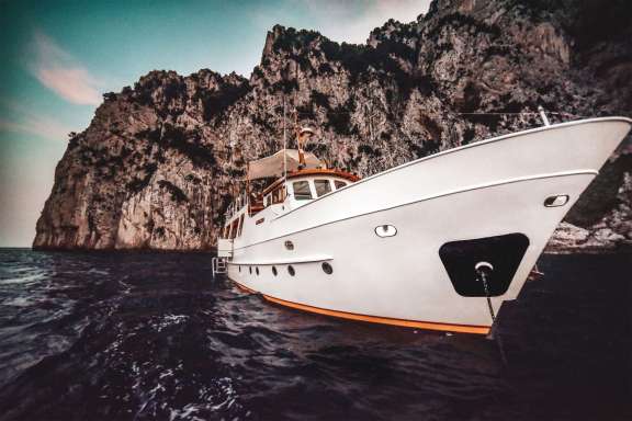 Image of Entrancer yacht #12
