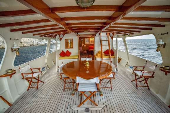 Image of Entrancer yacht #3