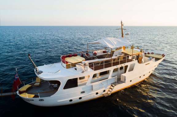 Image of Entrancer yacht #4