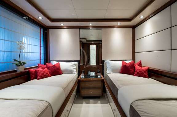 Image of MAGENTA M yacht #7