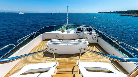 Upper Aft Deck Dining Area