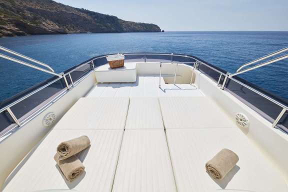 Image of BEST OFF yacht #16