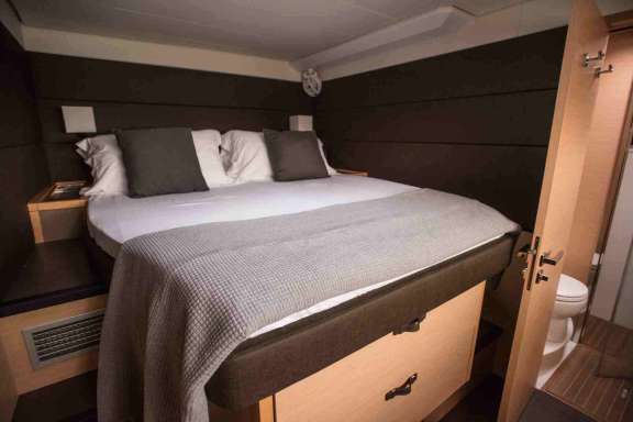 Image of Soleanis II yacht #8