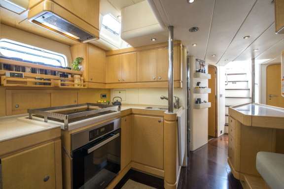 Image of LADY 8 yacht #14