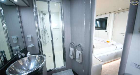 Image of Light Blue yacht #9