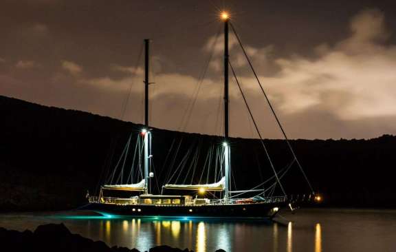 Image of LE PIETRE yacht #19