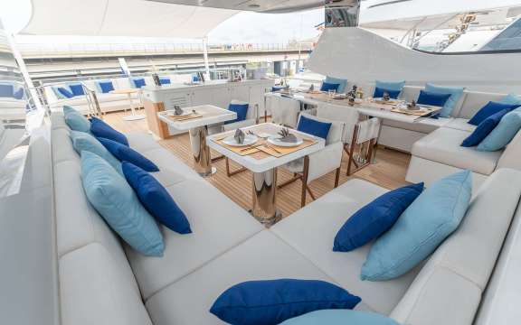 Sky Deck Al Fresco Dining