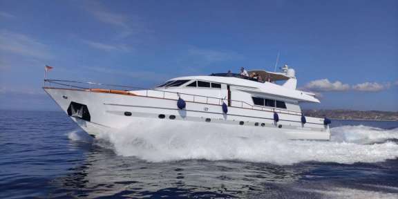 Image of OLA yacht #11