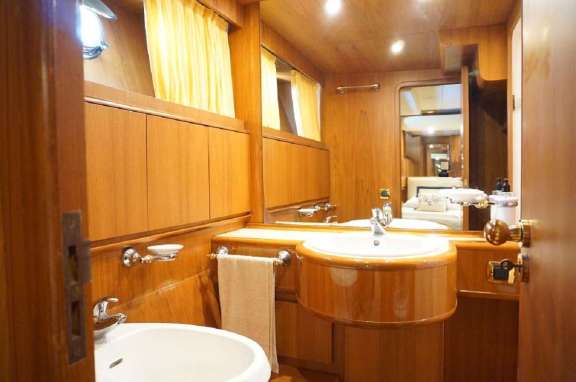 Image of BALU 3 yacht #9