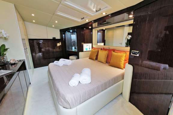 Main deck double cabin