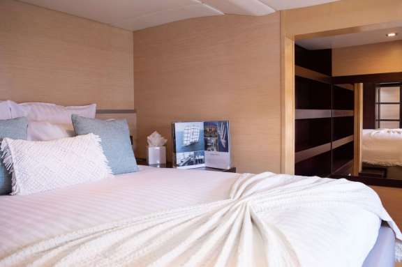 Image of Seazen II yacht #6