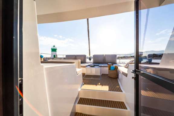 Image of Signature Vision yacht #16