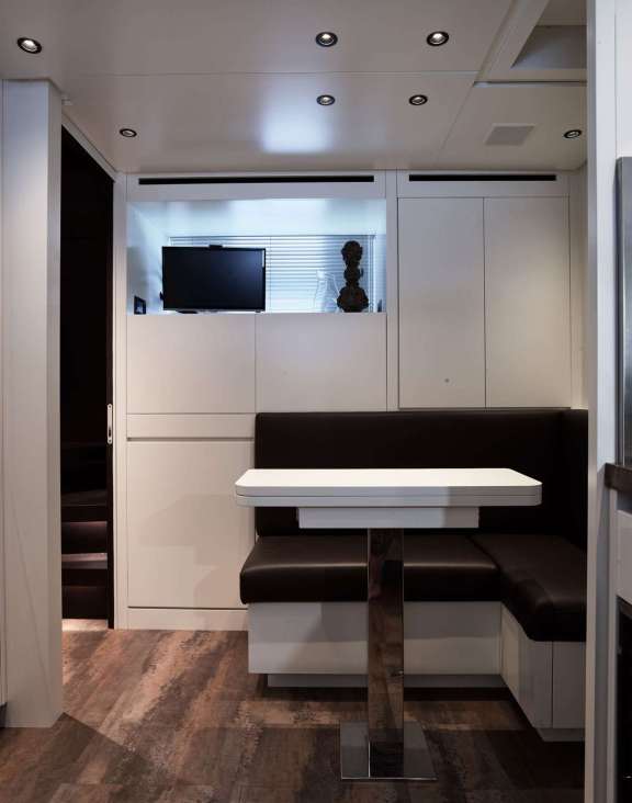 Image of LUAR yacht #12